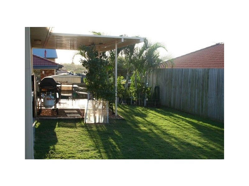 14 Manor Crescent, Wakerley QLD 4154