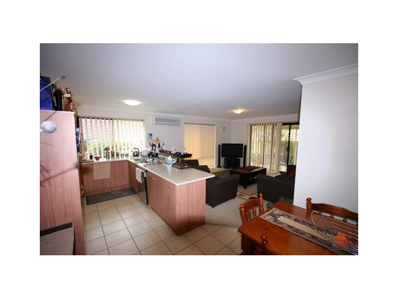 14 Manor Crescent, Wakerley QLD 4154