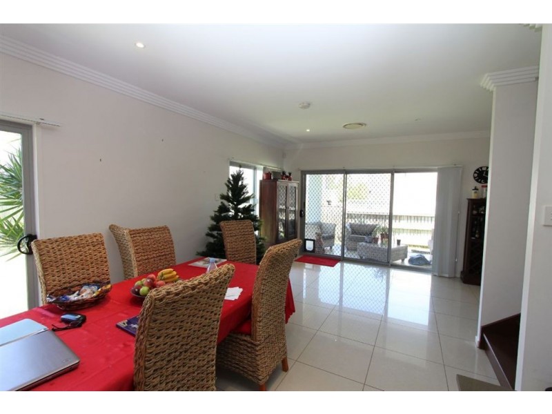 33 Talltrees Circuit, Wakerley QLD 4154