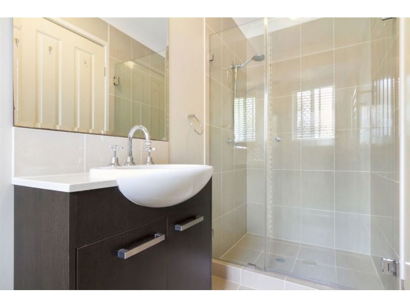 31 Campbell Street, Wakerley QLD 4154