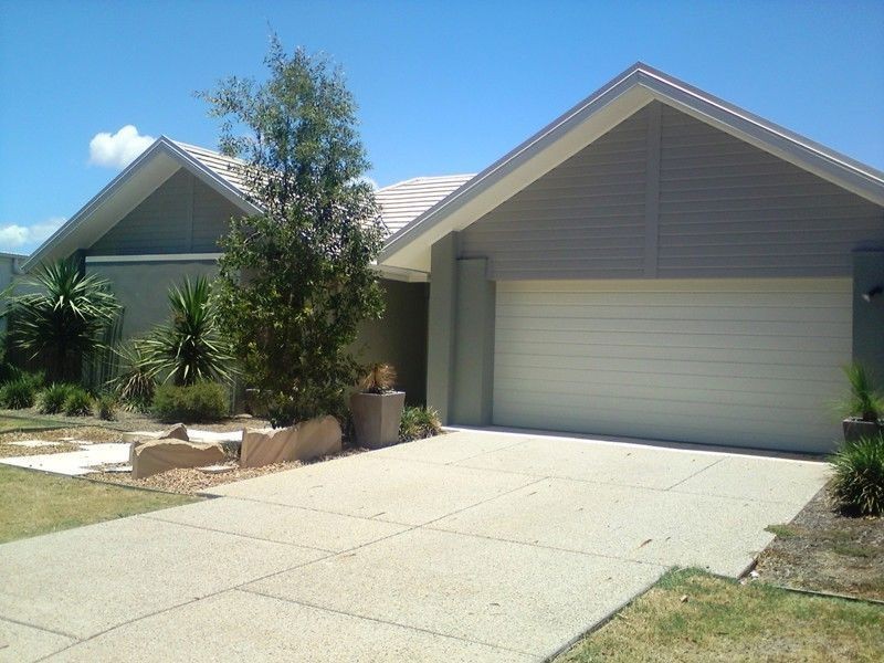 37 Watervale Parade, Wakerley QLD 4154