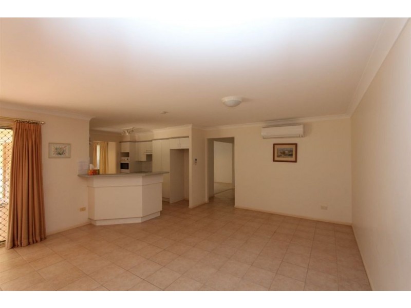 82 Passage Street, Cleveland QLD 4163