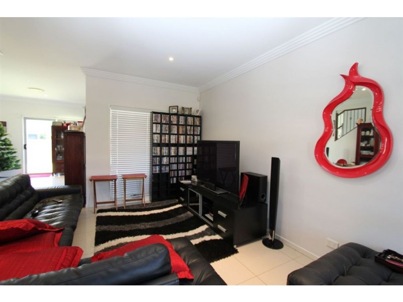 33 Talltrees Circuit, Wakerley QLD 4154