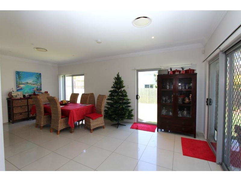 33 Talltrees Circuit, Wakerley QLD 4154