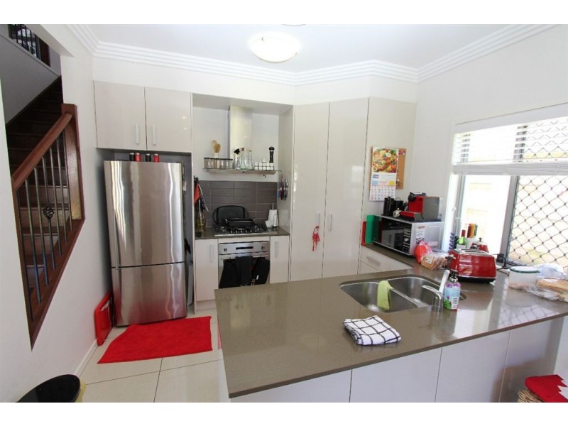 33 Talltrees Circuit, Wakerley QLD 4154