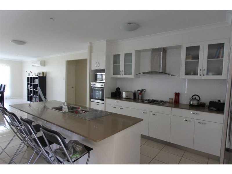 45 Doherty Place, Wakerley QLD 4154