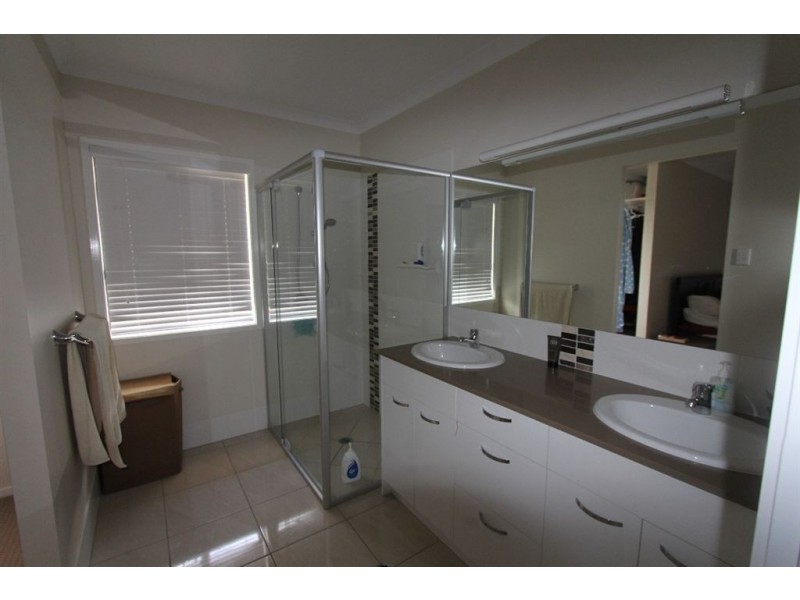 45 Doherty Place, Wakerley QLD 4154