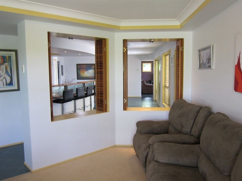 11 Underwood Street, Wakerley QLD 4154