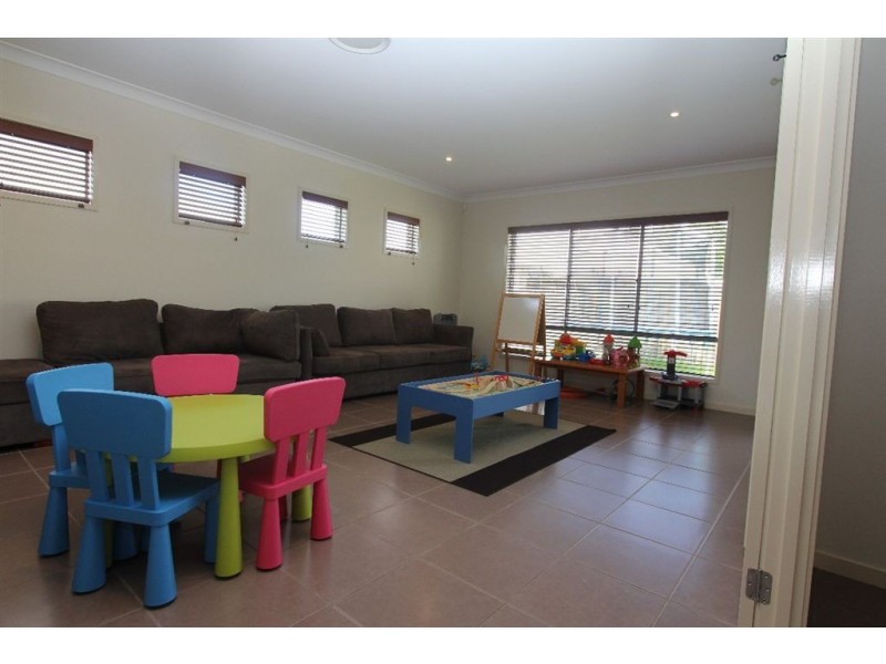 14 Paperbark Place, Wakerley QLD 4154