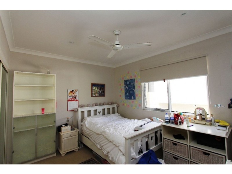 27 Bethania street, Lota QLD 4179