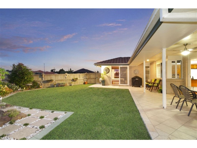 31 Underwood Street, Wakerley QLD 4154