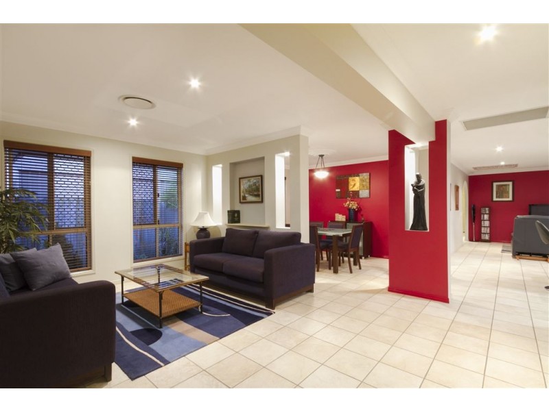 31 Underwood Street, Wakerley QLD 4154