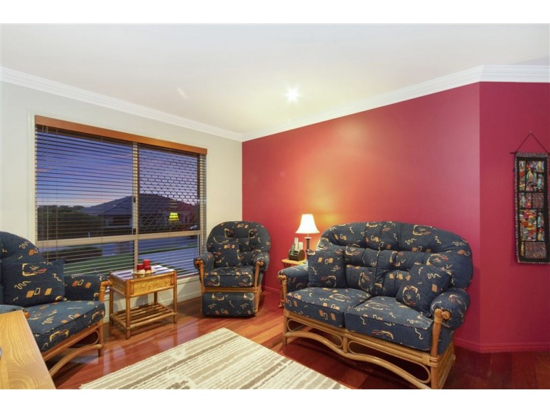 31 Underwood Street, Wakerley QLD 4154