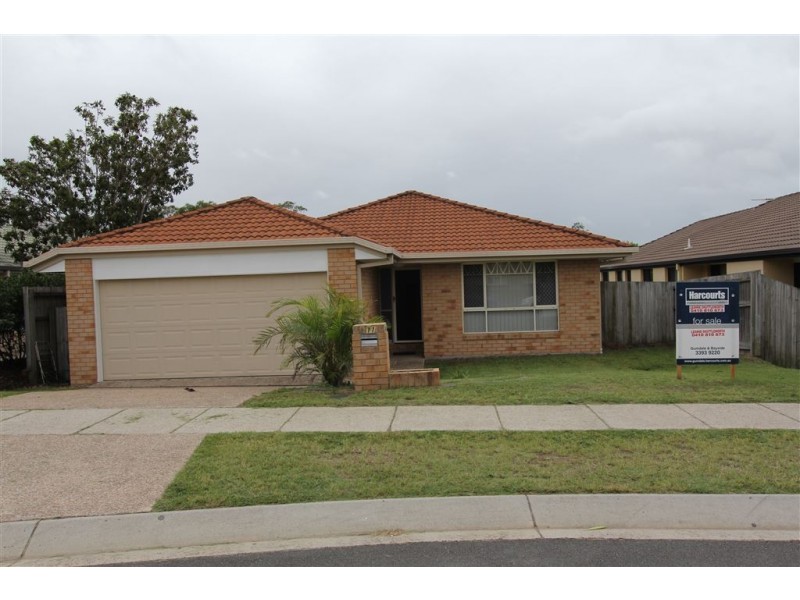 11 Friend Street, Wakerley QLD 4154