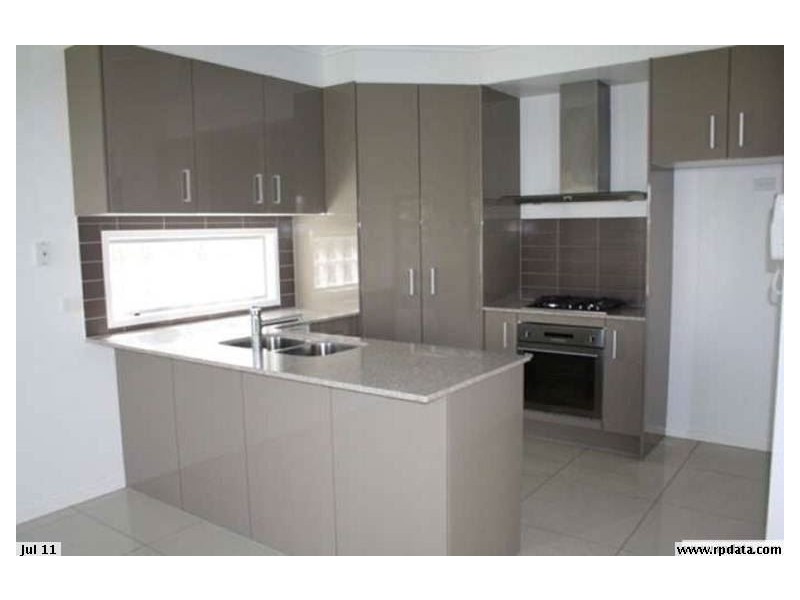8 Glider Close, Wakerley QLD 4154