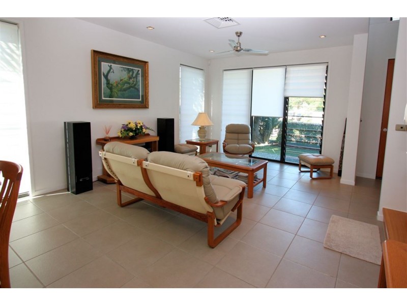 60 Waterline Crescent, Bulimba QLD 4171