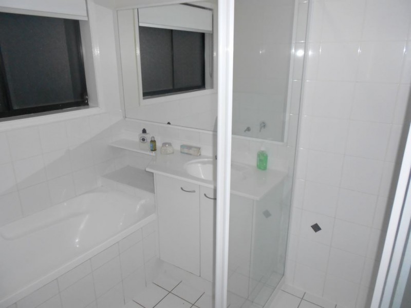 8 Sweetapple Place, Manly West QLD 4179