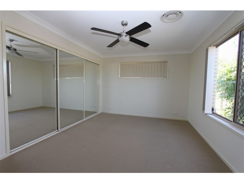 29 Demby Crescent, Wakerley QLD 4154