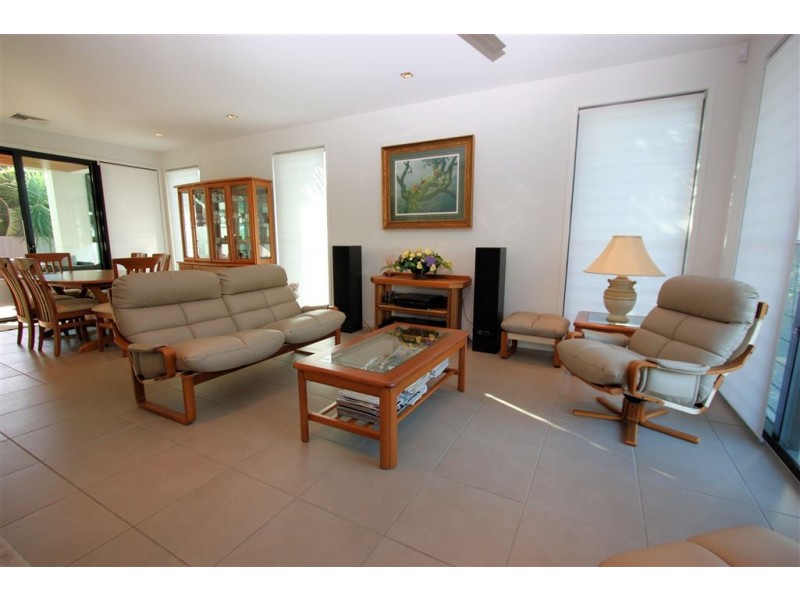 60 Waterline Crescent, Bulimba QLD 4171