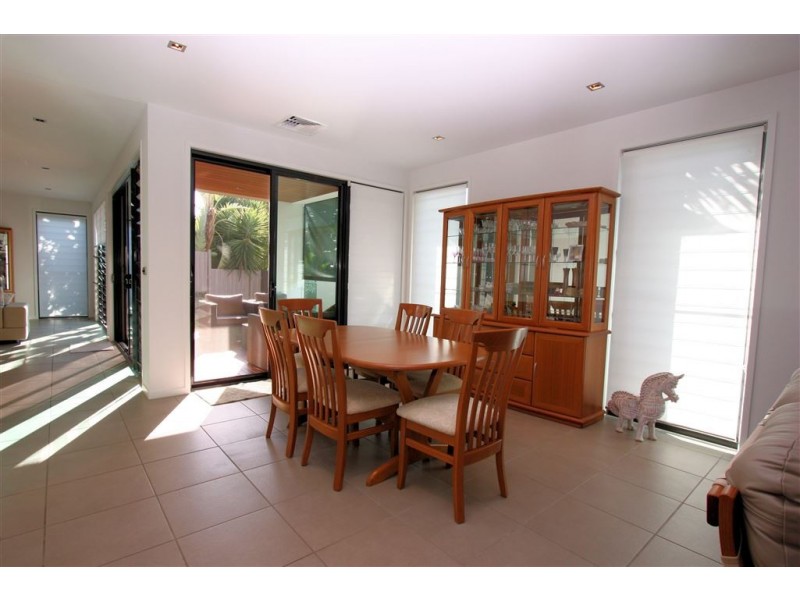 60 Waterline Crescent, Bulimba QLD 4171