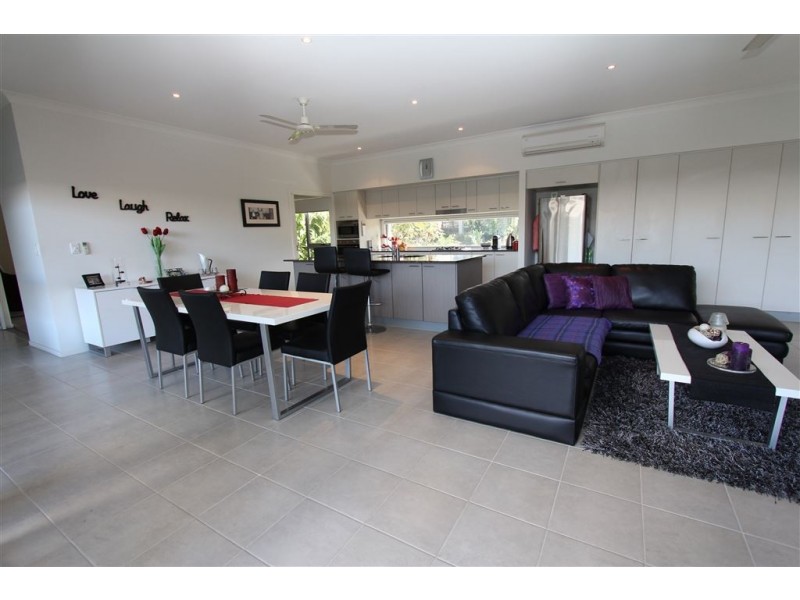 1 Margaret Street, Wakerley QLD 4154
