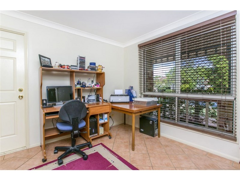 2 Morgan Close, Manly West QLD 4179