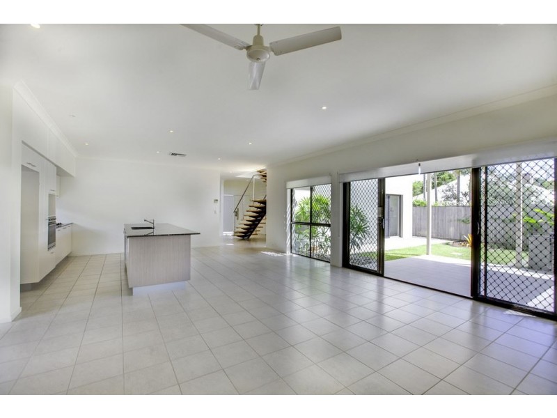70 Moss Road, Wakerley QLD 4154