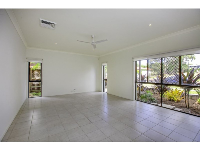 70 Moss Road, Wakerley QLD 4154