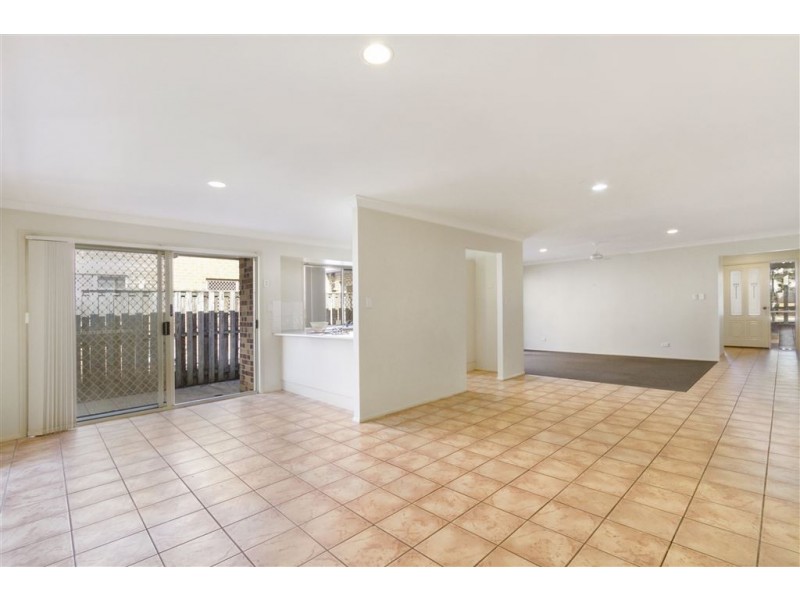 28 Matthews Way, Wakerley QLD 4154