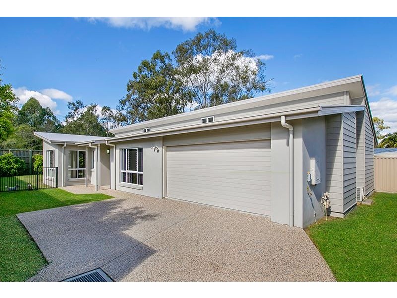 49 Doherty Place, Wakerley QLD 4154
