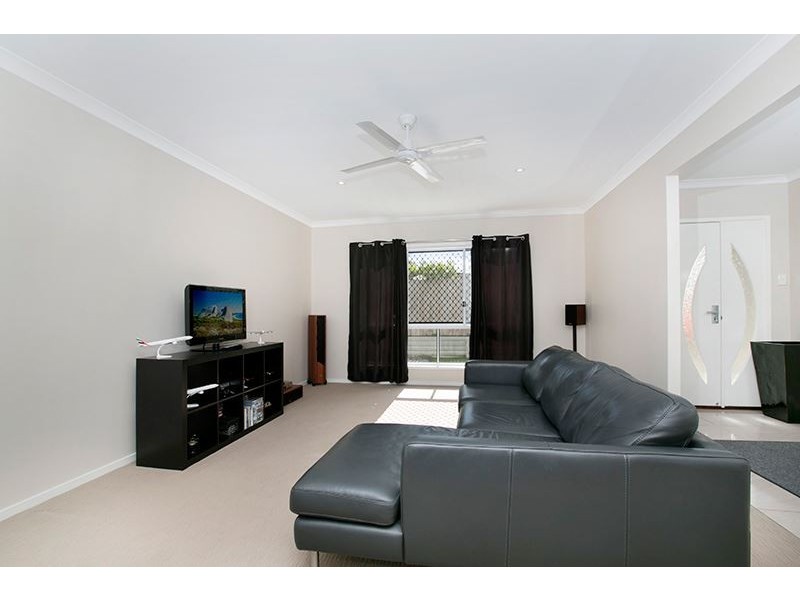 49 Doherty Place, Wakerley QLD 4154