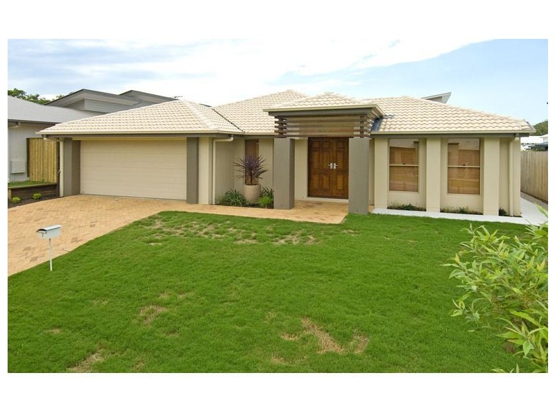 7 Robin Close, Wakerley QLD 4154