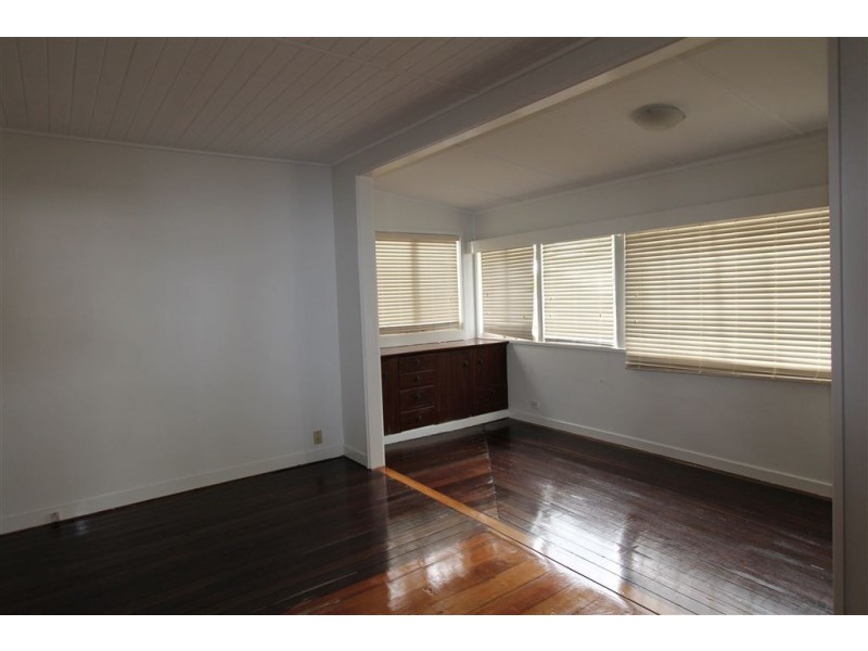 2119 Wynnum Road, Wynnum West QLD 4178