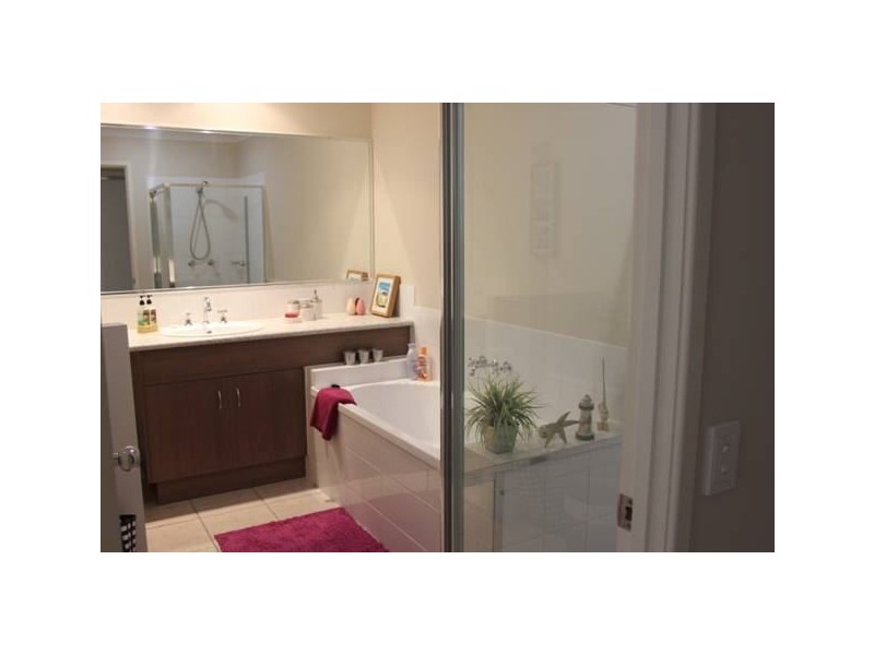 27/29 Lachlan Drive, Wakerley QLD 4154