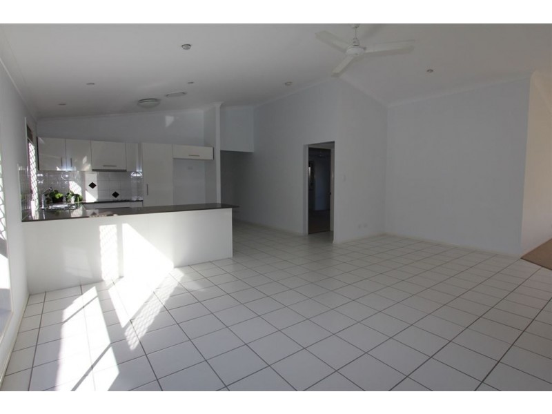 5 Jasmine Street, Wakerley QLD 4154