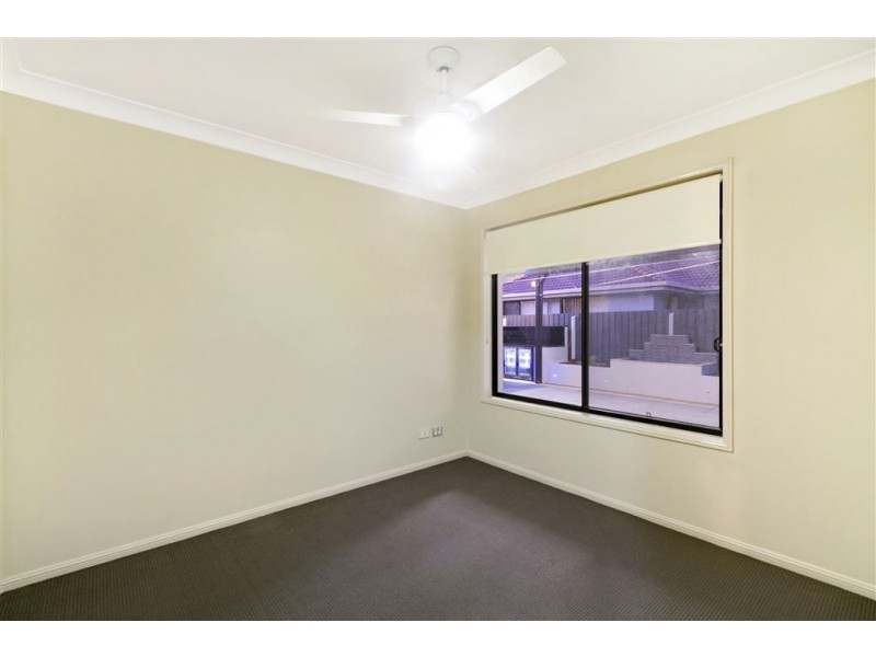 35 Manor Crescent, Wakerley QLD 4154