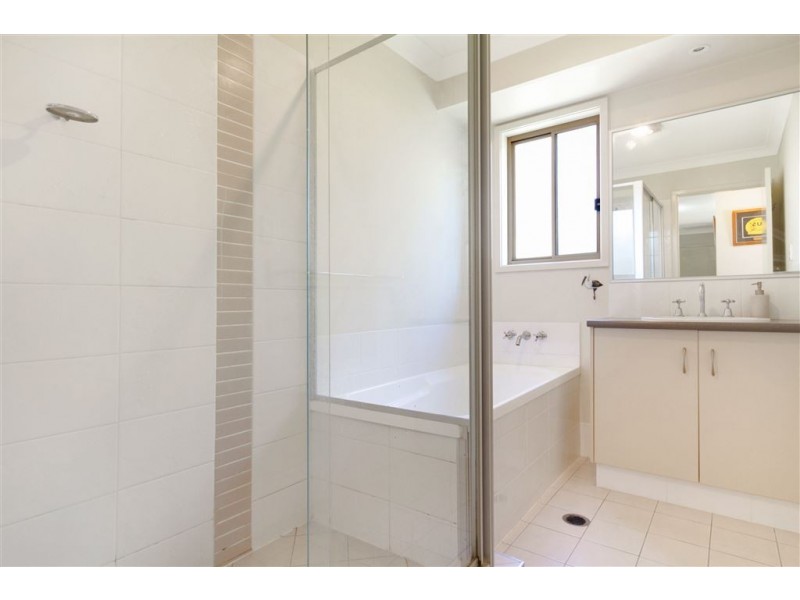 9 Brighton Court, Wakerley QLD 4154