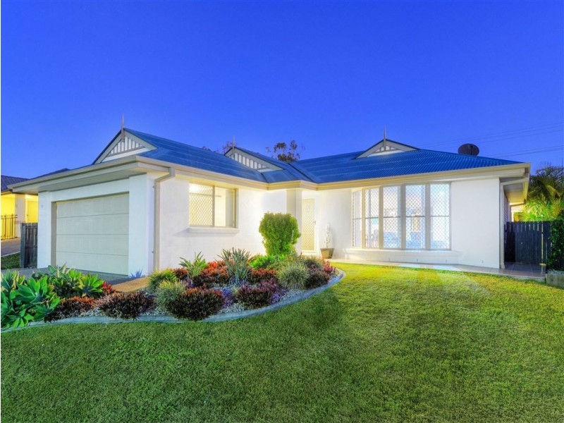 15 Manor Crescent, Wakerley QLD 4154