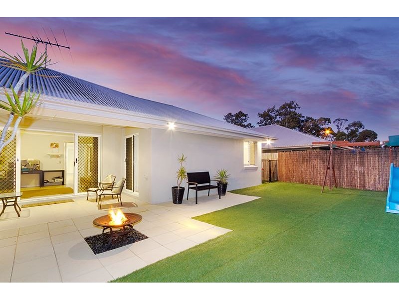 4 Peregian Close, Manly West QLD 4179