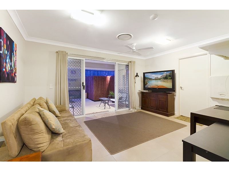 4 Peregian Close, Manly West QLD 4179