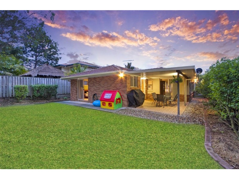 16 Matthews Way, Wakerley QLD 4154