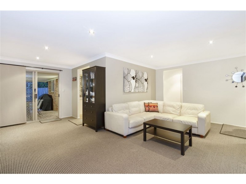 16 Matthews Way, Wakerley QLD 4154