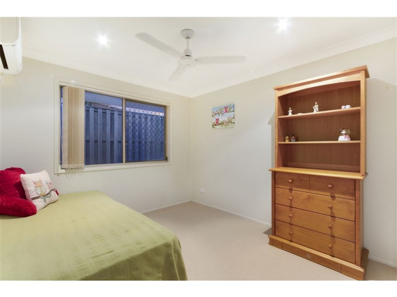 16 Matthews Way, Wakerley QLD 4154