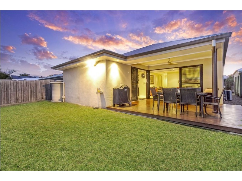 15 Bailey Street, Wakerley QLD 4154