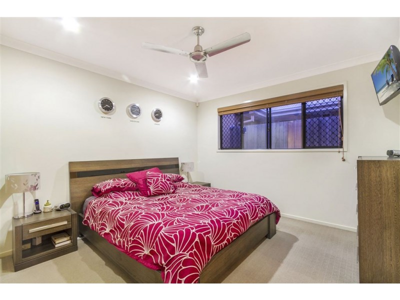 15 Bailey Street, Wakerley QLD 4154