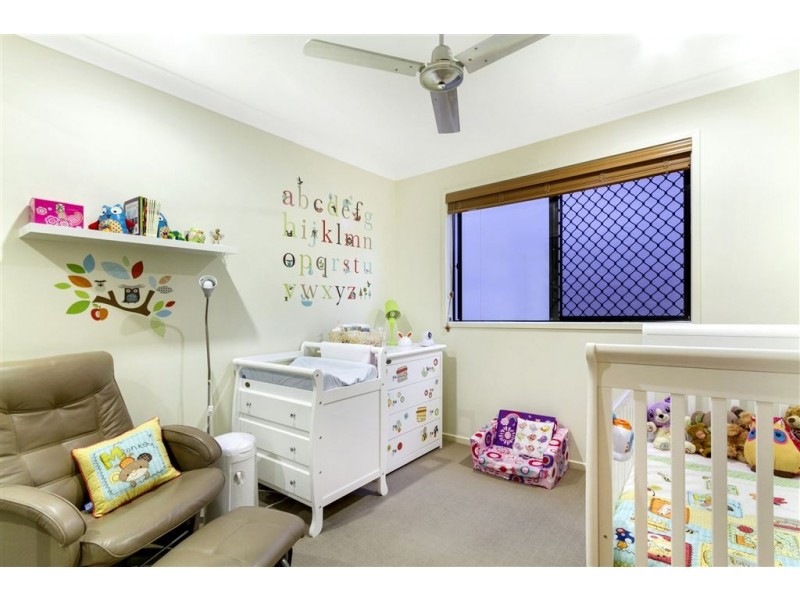 15 Bailey Street, Wakerley QLD 4154