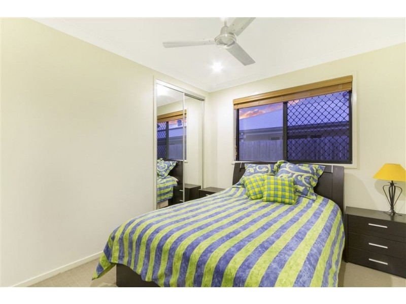 15 Bailey Street, Wakerley QLD 4154