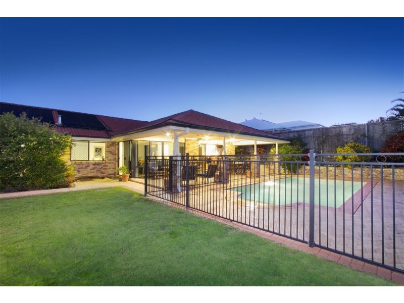 55 Clive Road, Birkdale QLD 4159