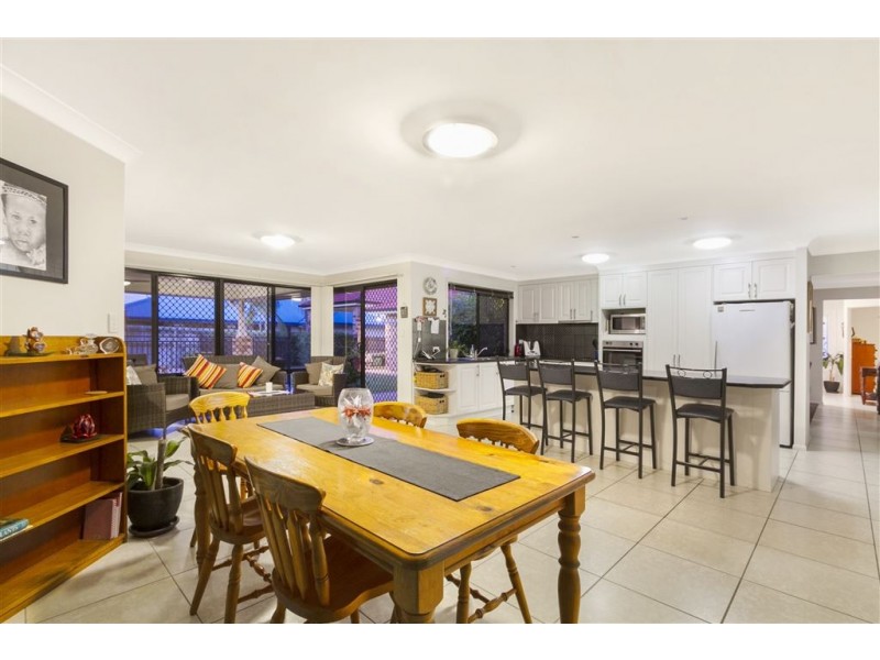 55 Clive Road, Birkdale QLD 4159