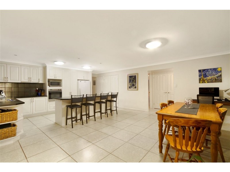 55 Clive Road, Birkdale QLD 4159